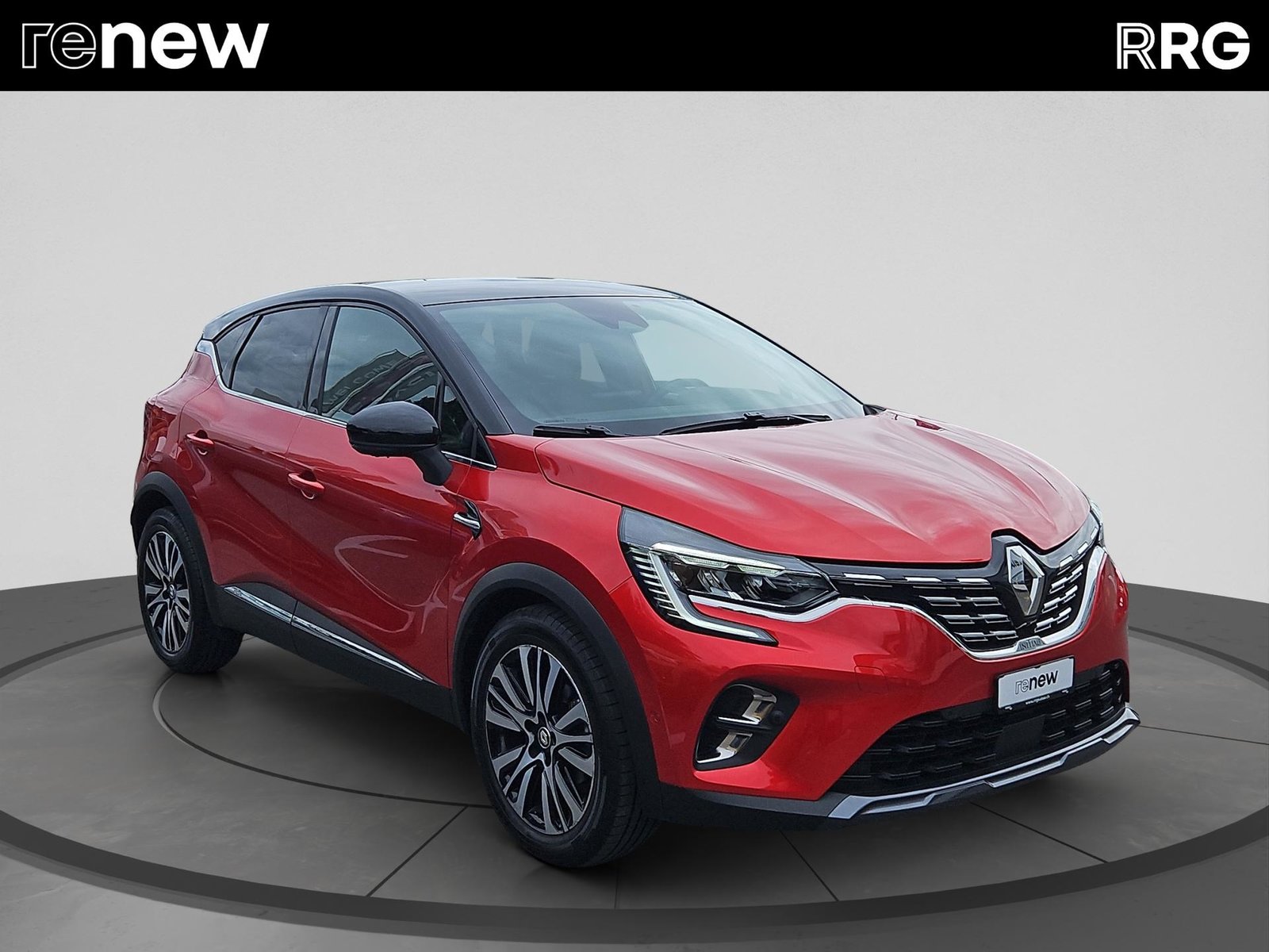 RENAULT Captur 1.3 TCe EDC Initiale Paris EDC