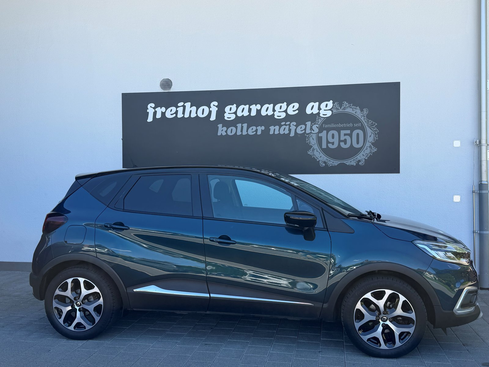 RENAULT Captur 0.9 TCe Intens S/S, Essence, Occasion / Utilisé, Manuelle - 2