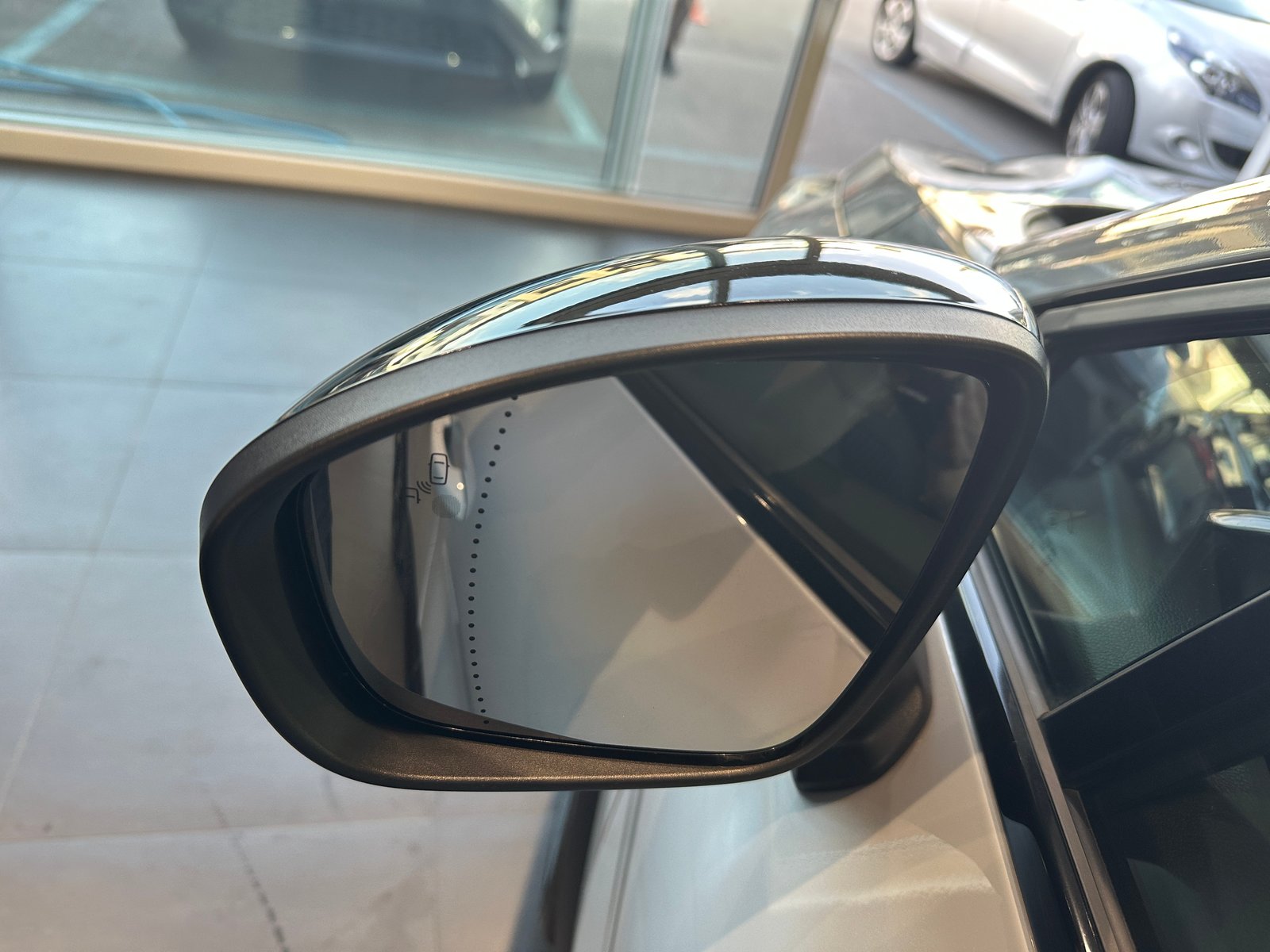 RENAULT Captur 1.3 TCe Esprit Alpine EDC, Hybride Léger Essence/Électricité, Occasion / Utilisé, Automatique - 4