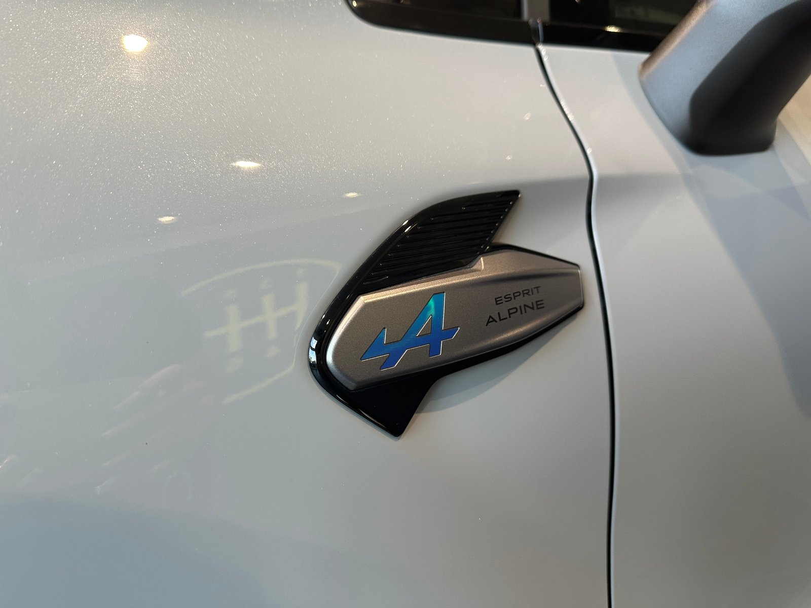 RENAULT Captur 1.3 TCe Esprit Alpine EDC, Hybride Léger Essence/Électricité, Occasion / Utilisé, Automatique - 5