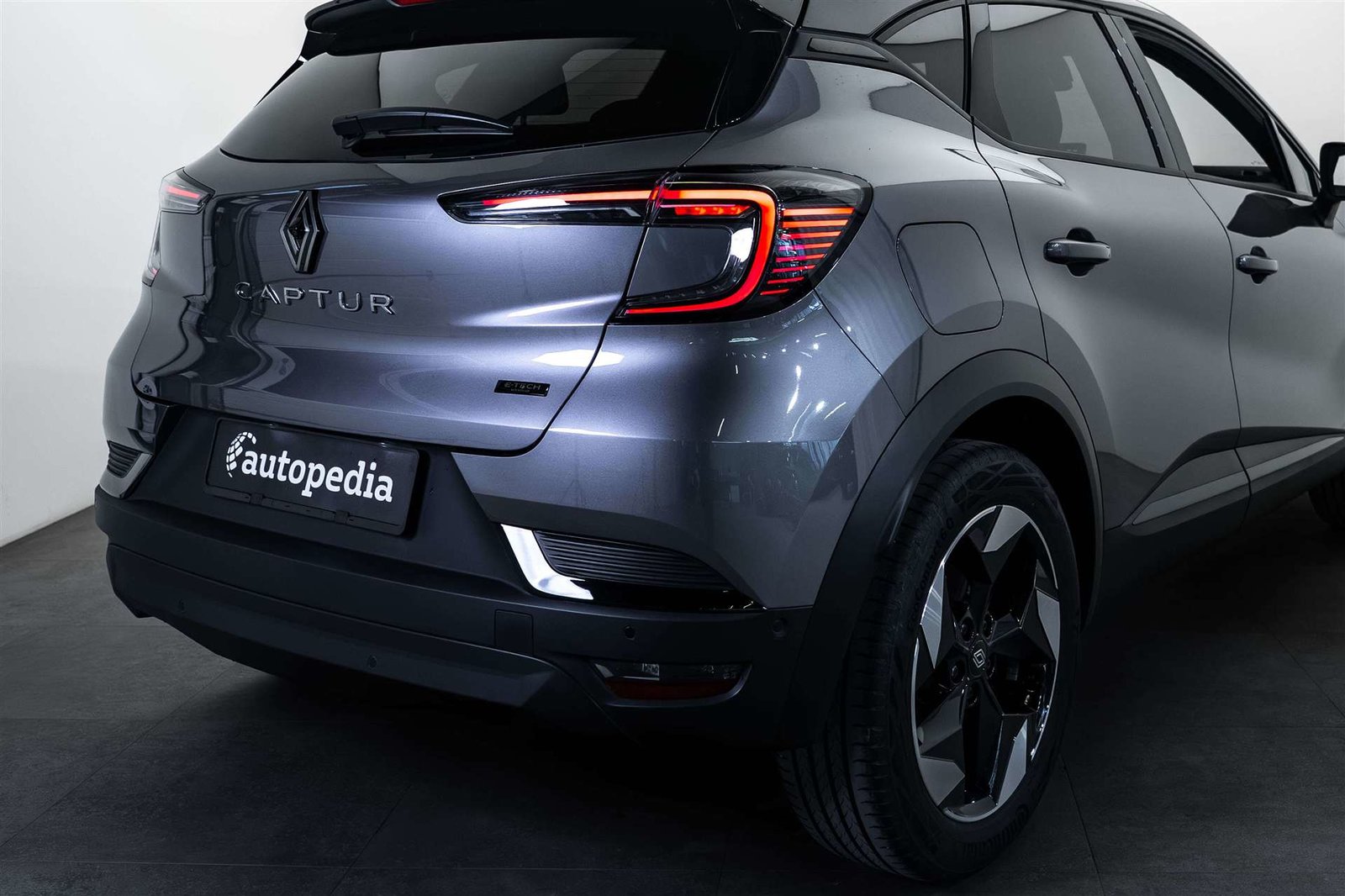 RENAULT Captur 1.8 E-Tech 160 Techno DHT-Automat, Voll-Hybrid Benzin/Elektro, Occasion / Gebraucht, Automatik - 4