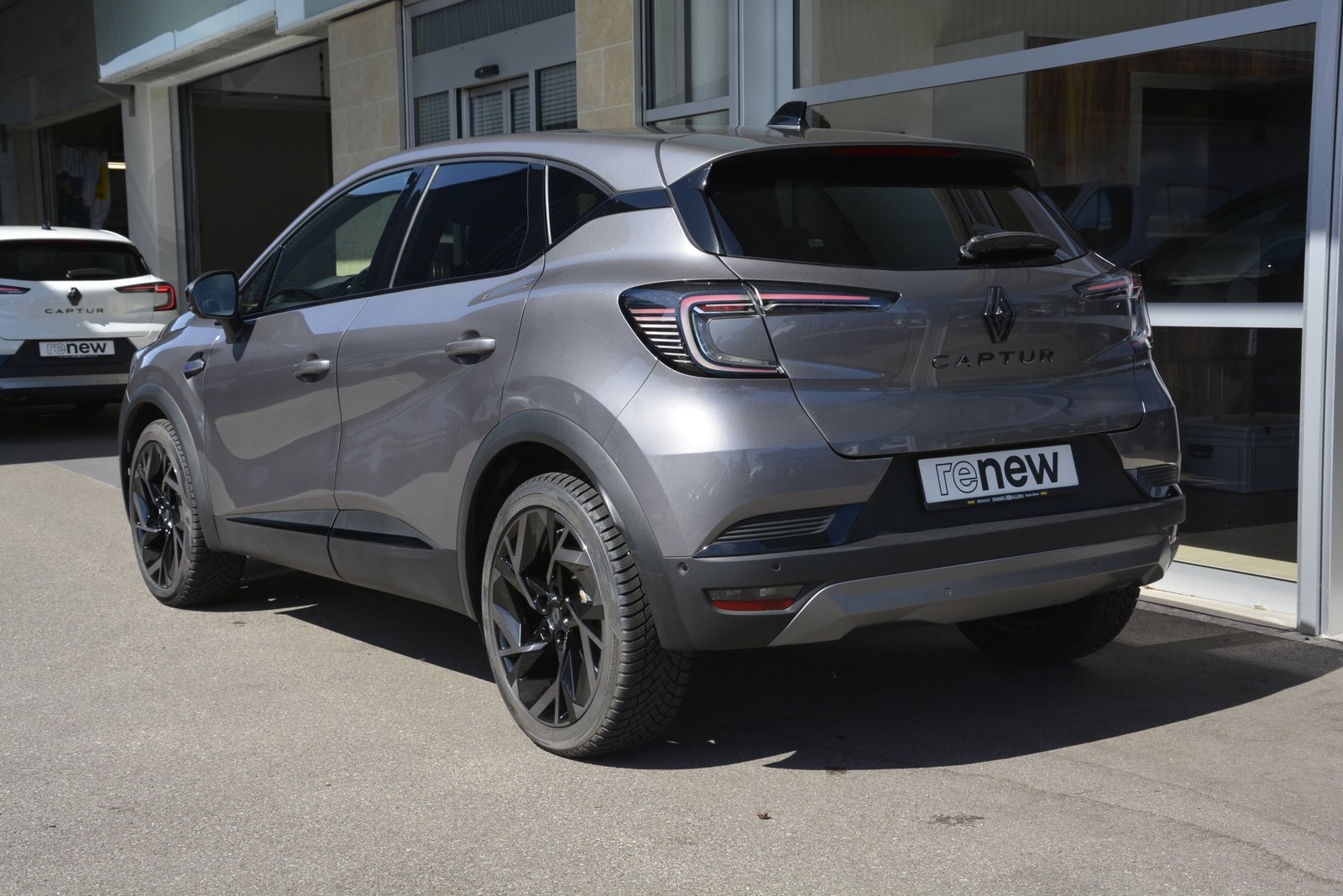 RENAULT Captur 1.3 TCe 160 esprit Alpine EDC, Mild-Hybrid Benzin/Elektro, Occasion / Gebraucht, Automatik - 5