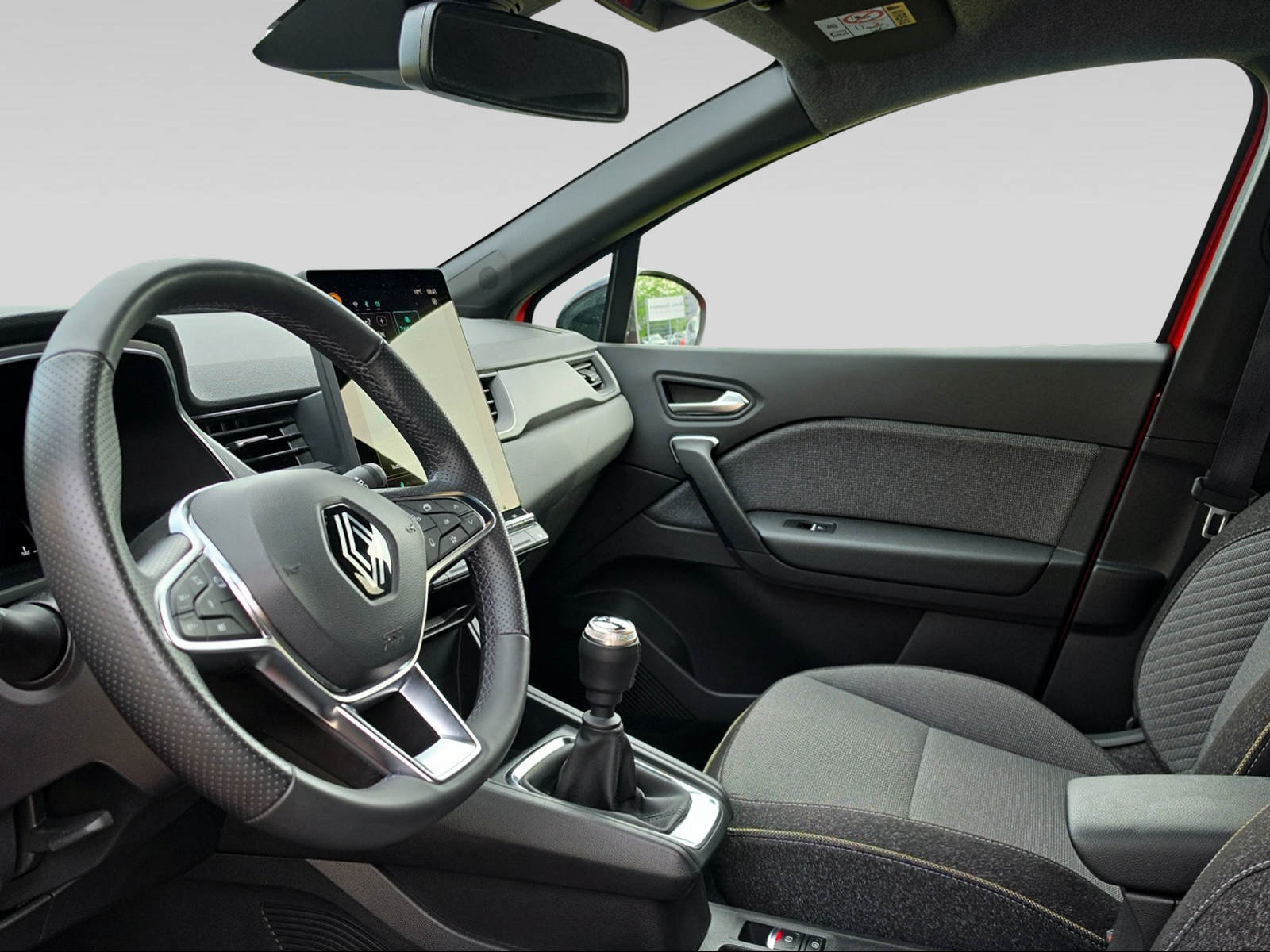 RENAULT Captur 1.3 TCe 140 techno, Mild-Hybrid Petrol/Electric, Second hand / Used, Manual - 5