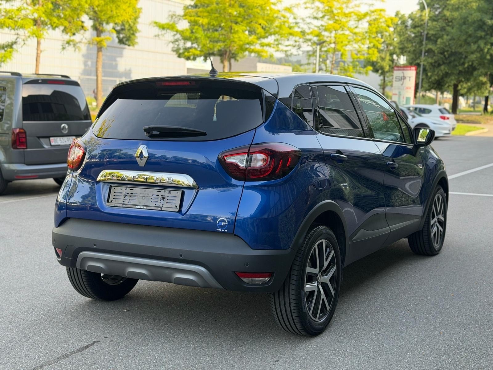 RENAULT Captur 1.3 T 16V S-Edition EDC, Petrol, Second hand / Used, Automatic - 4