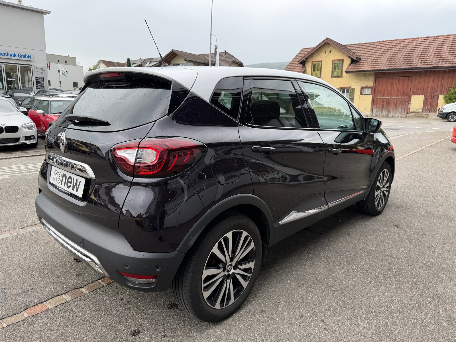 RENAULT Captur 1.3 TCe Initiale EDC S/S PF, Petrol, Second hand / Used, Automatic - 4