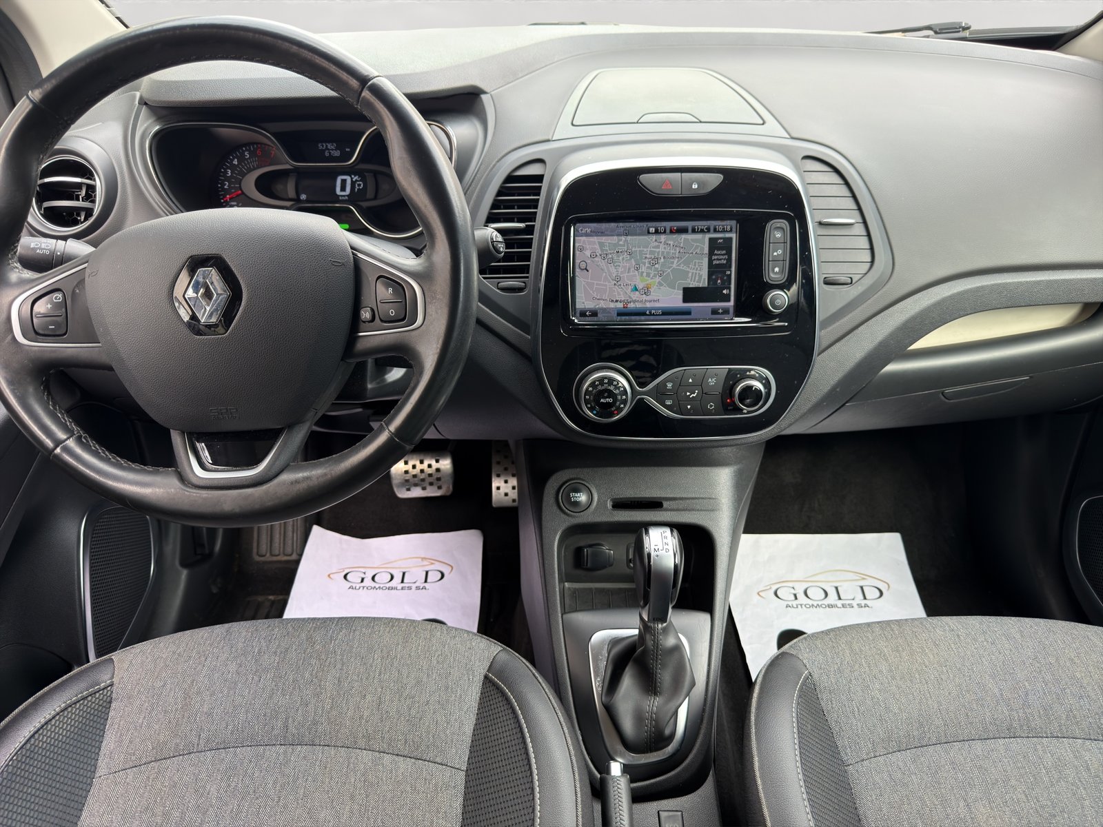 RENAULT Captur 1.2 T 16V 90th Anniversary EDC, Petrol, Second hand / Used, Automatic - 3