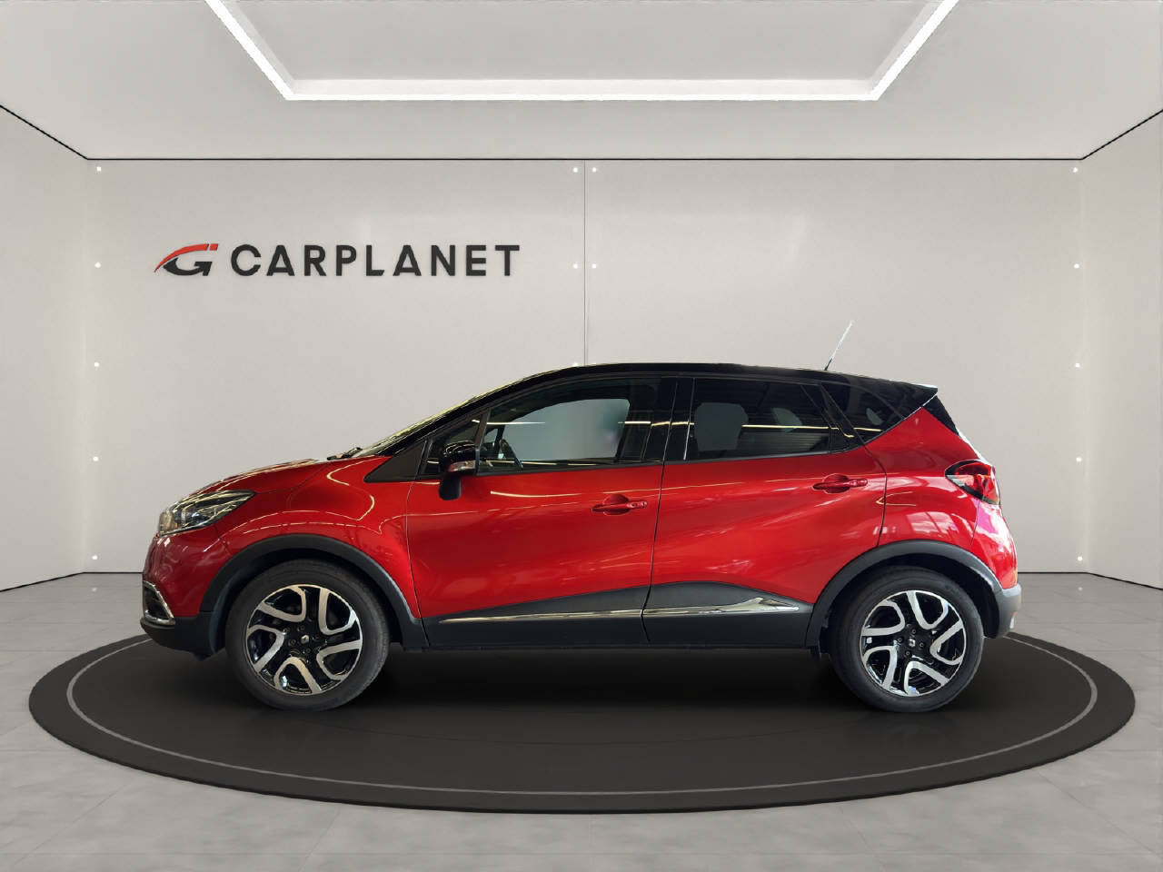 RENAULT Captur 1.2 TCe Helly Hansen EDC, Petrol, Second hand / Used, Automatic - 2