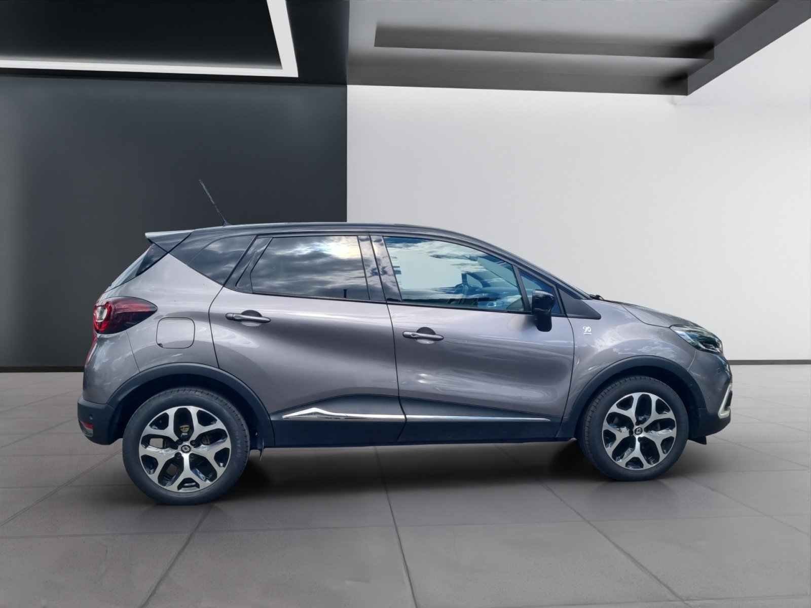 RENAULT Captur 1.2 TCe 90th Anniv. EDC S/S, Essence, Occasion / Utilisé, Automatique - 6