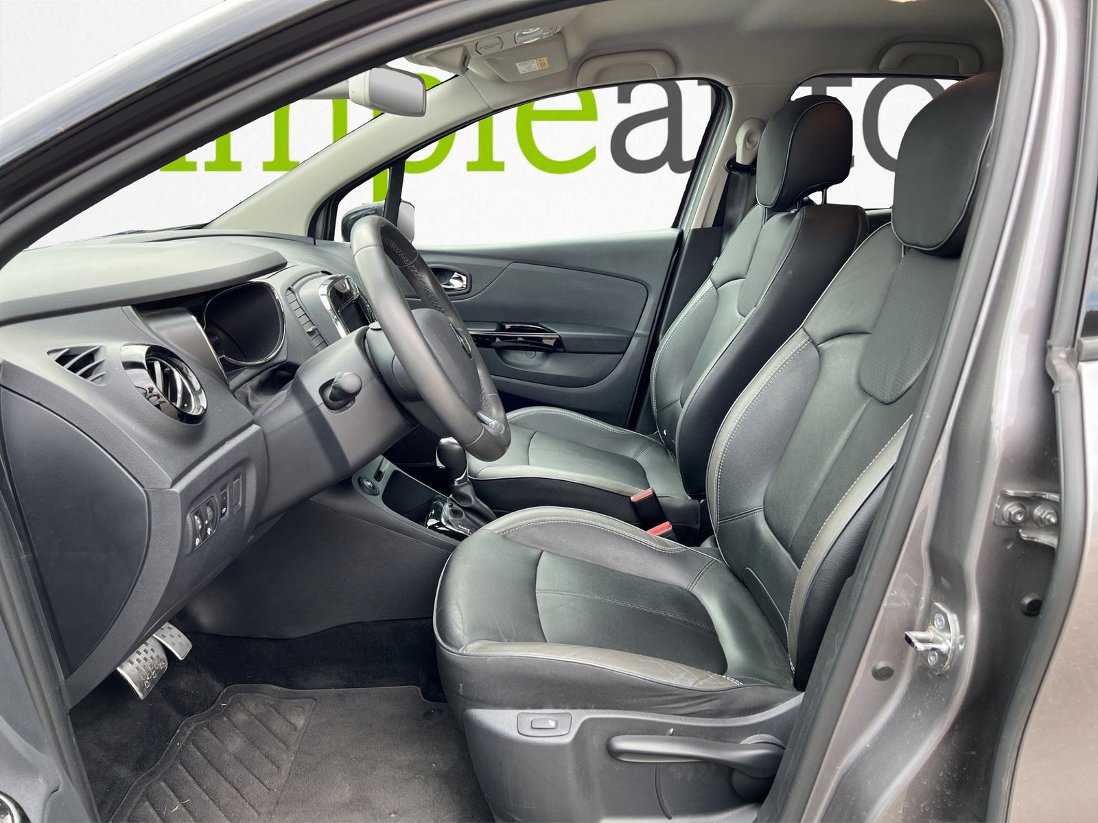 RENAULT Captur 1.2 T 16V Outdoor EDC, Benzin, Occasion / Gebraucht, Automatik - 7