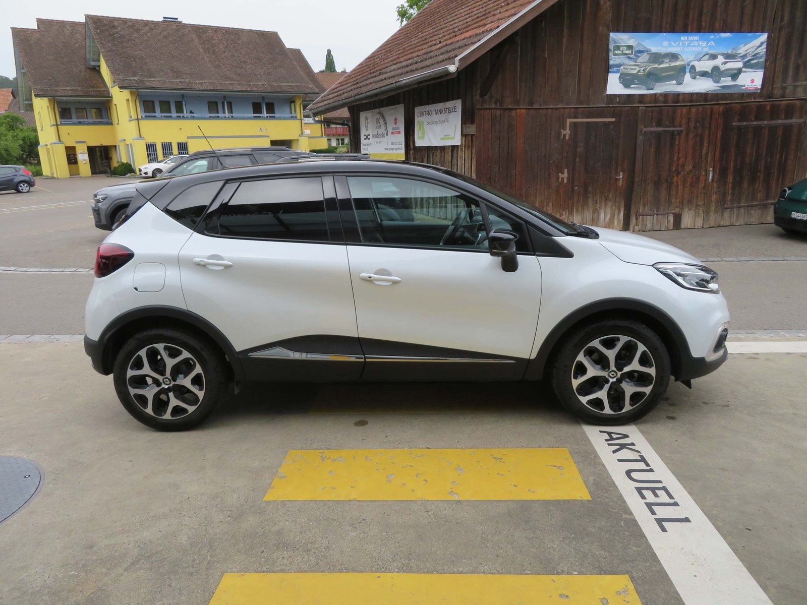 RENAULT Captur 1.3 TCe Intens EDC S/S PF, Benzin, Occasion / Gebraucht, Automatik - 5