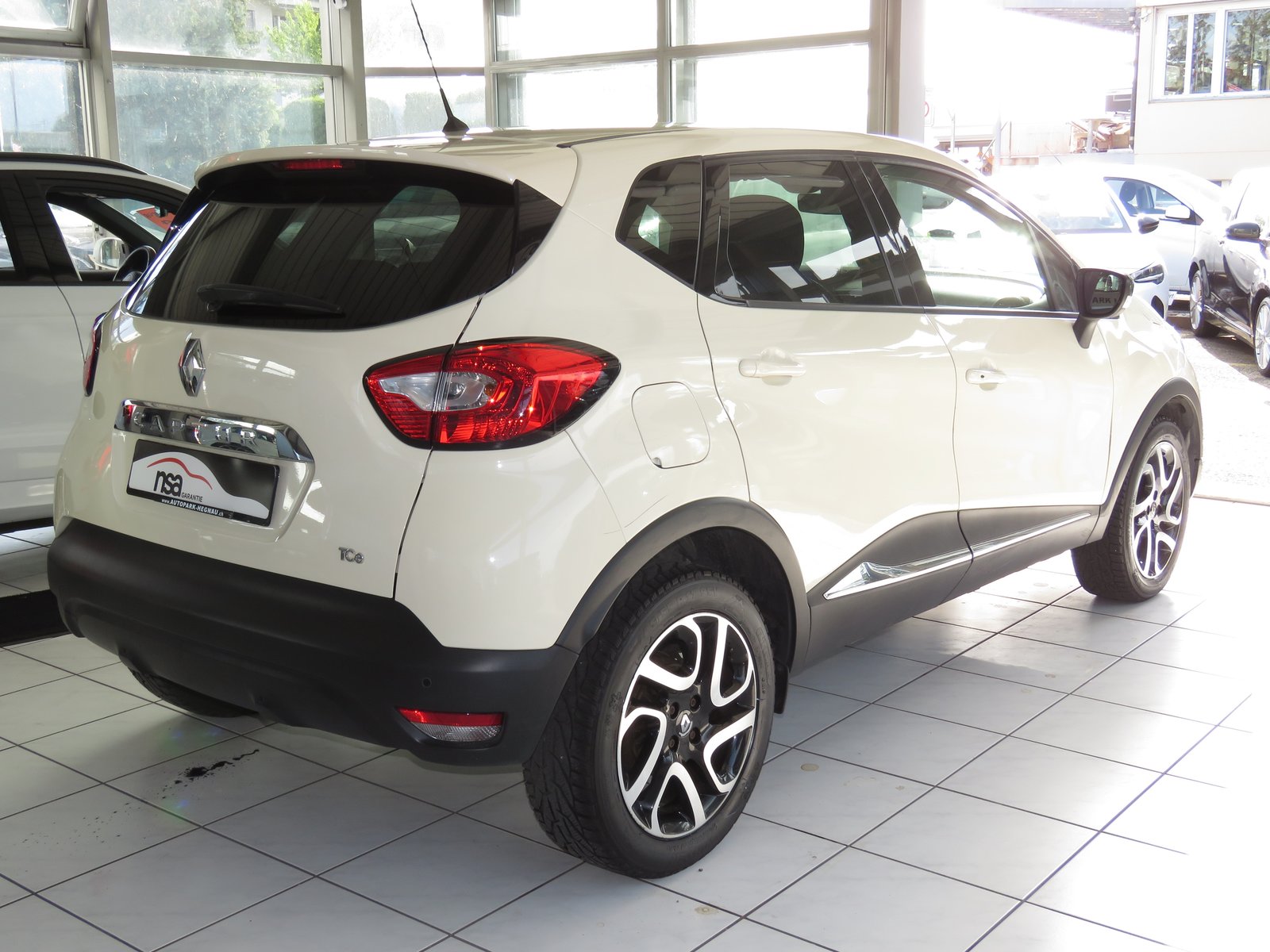 RENAULT Captur 1.2 T 16V Dynamique EDC, Benzina, Occasioni / Usate, Automatico - 4