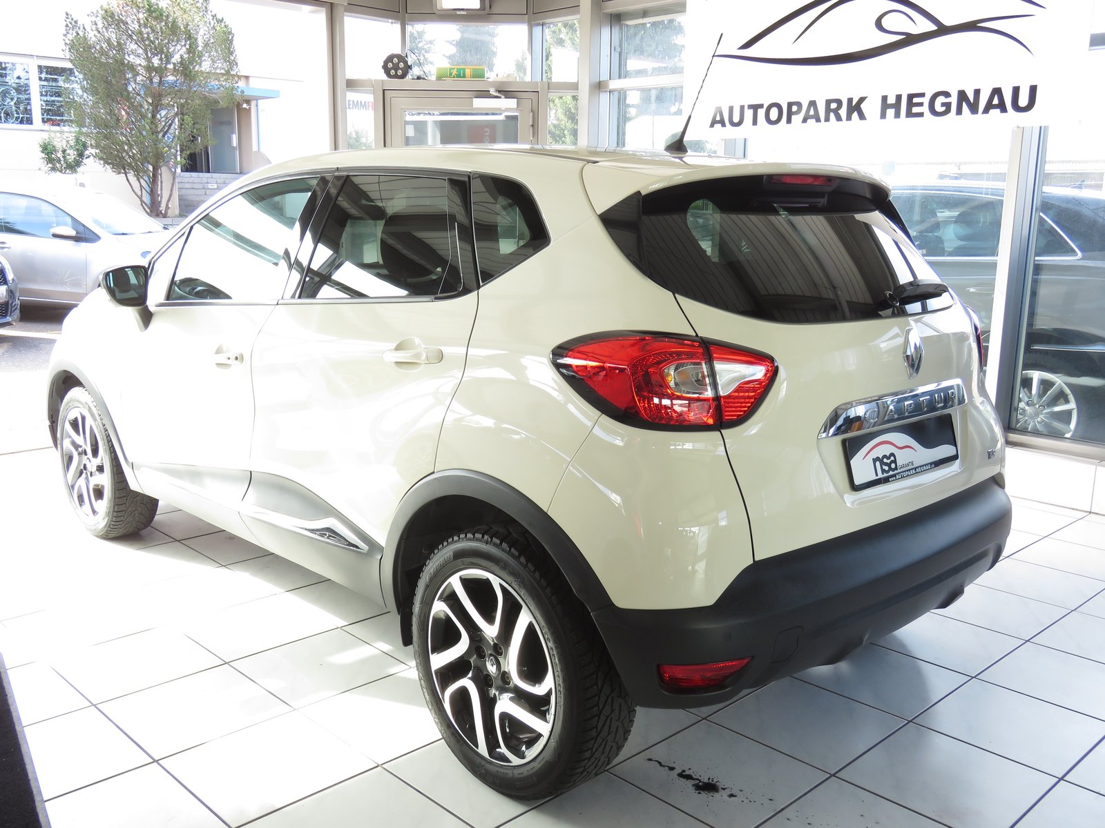 RENAULT Captur 1.2 T 16V Dynamique EDC, Benzina, Occasioni / Usate, Automatico - 6
