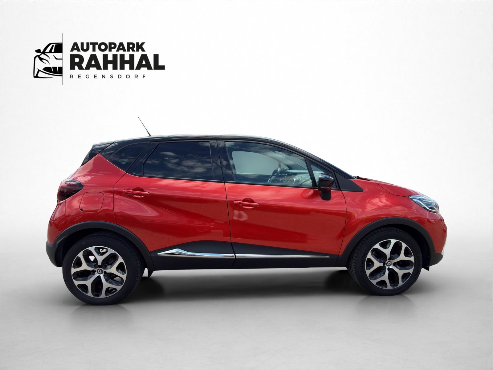 RENAULT Captur 1.3 TCe Intens EDC S/S PF, Petrol, Second hand / Used, Automatic - 6
