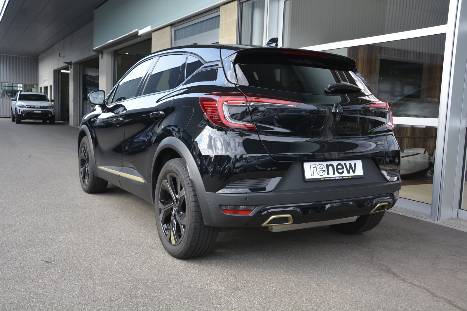 RENAULT Captur 1.6 E-Tech Plug-in Engineered, Plug-in-Hybrid Benzina/Elettrica, Occasioni / Usate, Automatico - 5