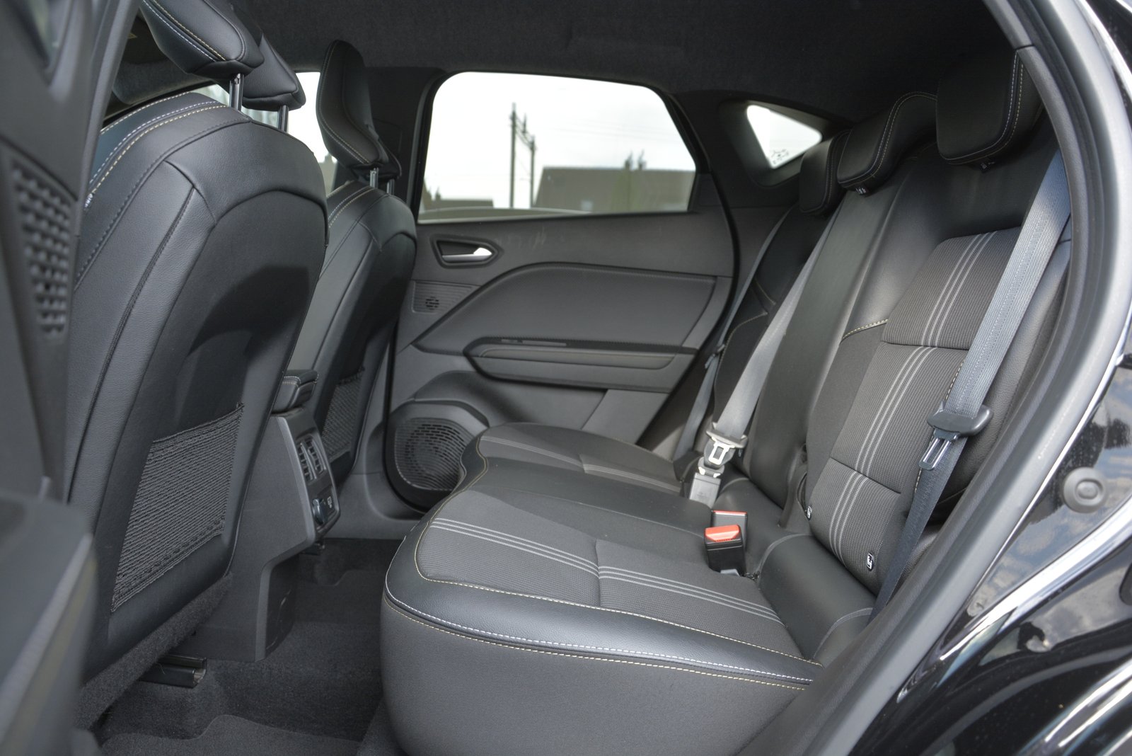 RENAULT Captur 1.6 E-Tech Plug-in Engineered, Plug-in-Hybrid Benzina/Elettrica, Occasioni / Usate, Automatico - 7