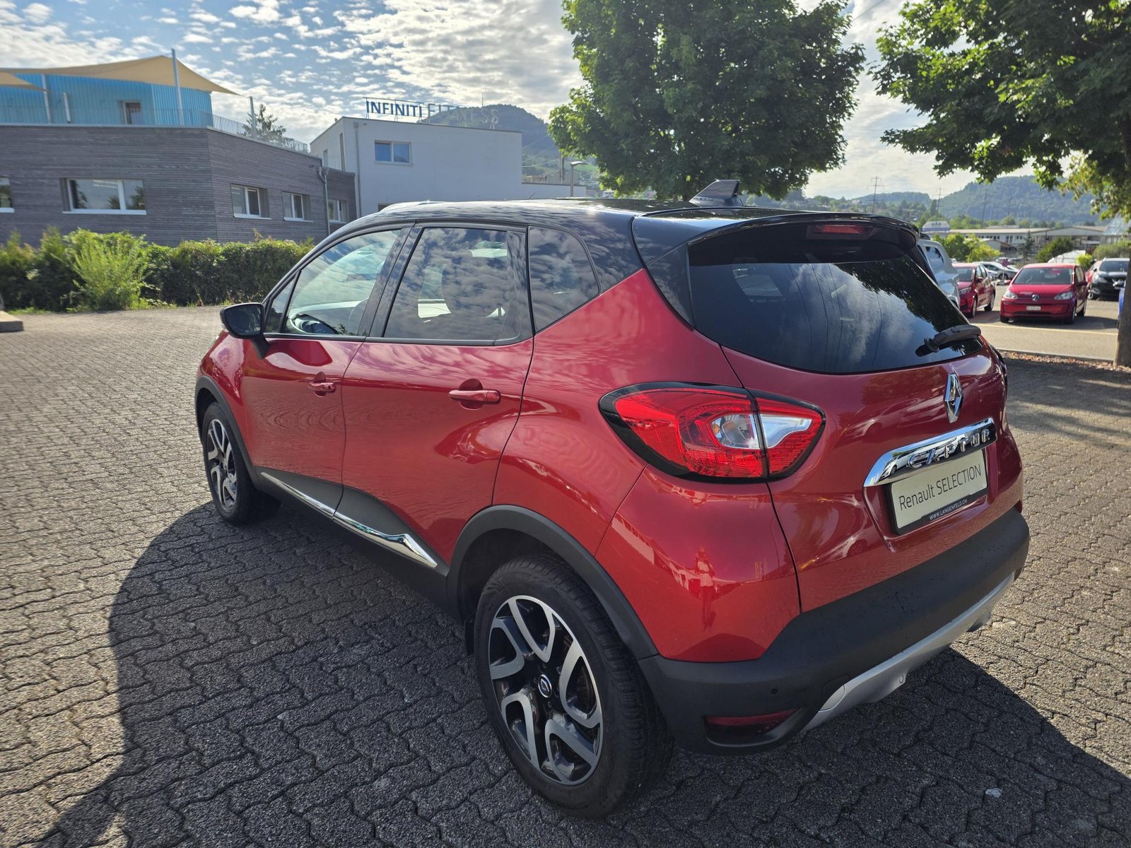 RENAULT Captur 1.2 TCe Outdoor+ EDC S/S, Essence, Occasion / Utilisé, Automatique - 3