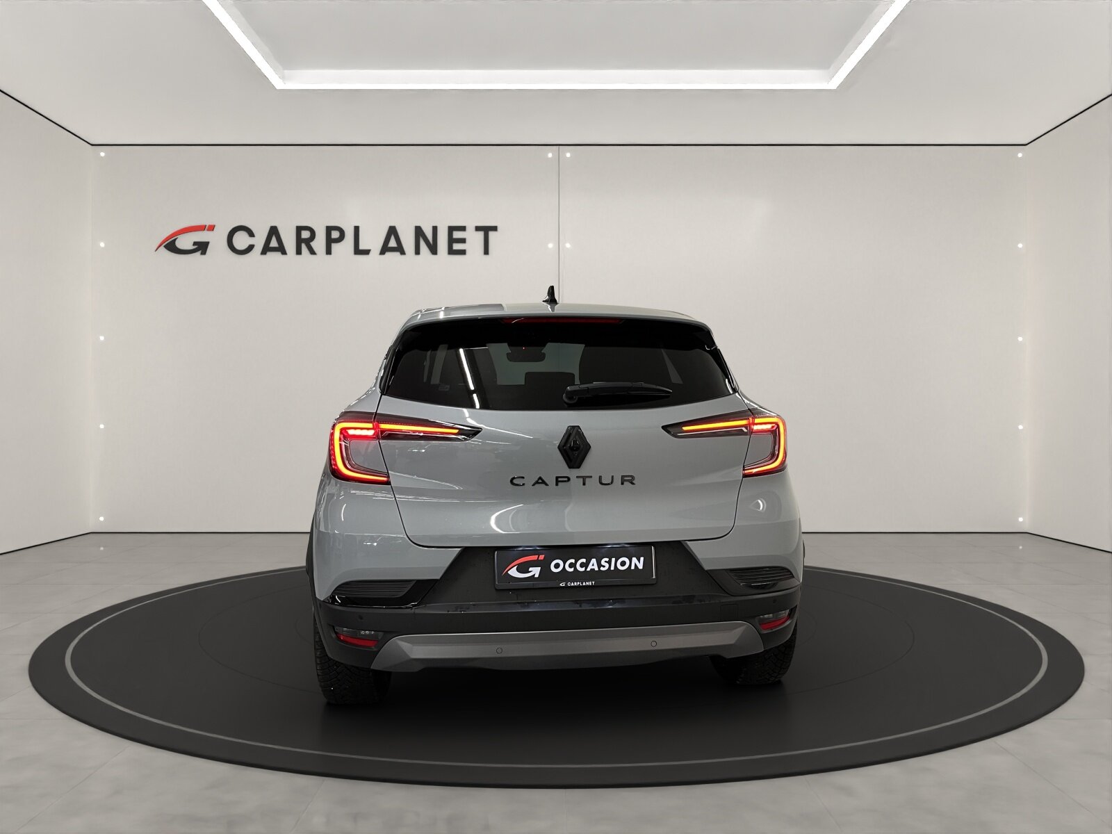 RENAULT Captur 1.3 TCe 160 esprit Alpine EDC, Mild-Hybrid Petrol/Electric, Second hand / Used, Automatic - 6