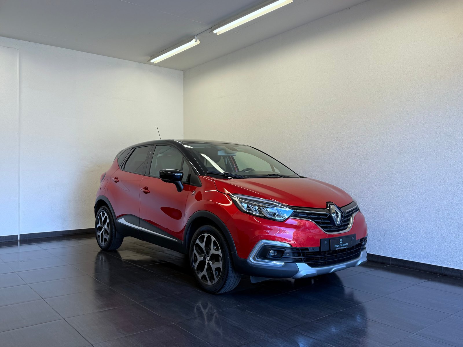 RENAULT Captur 1.2 T 16V 90th Anniversary EDC, Benzin, Occasion / Gebraucht, Automatik - 2