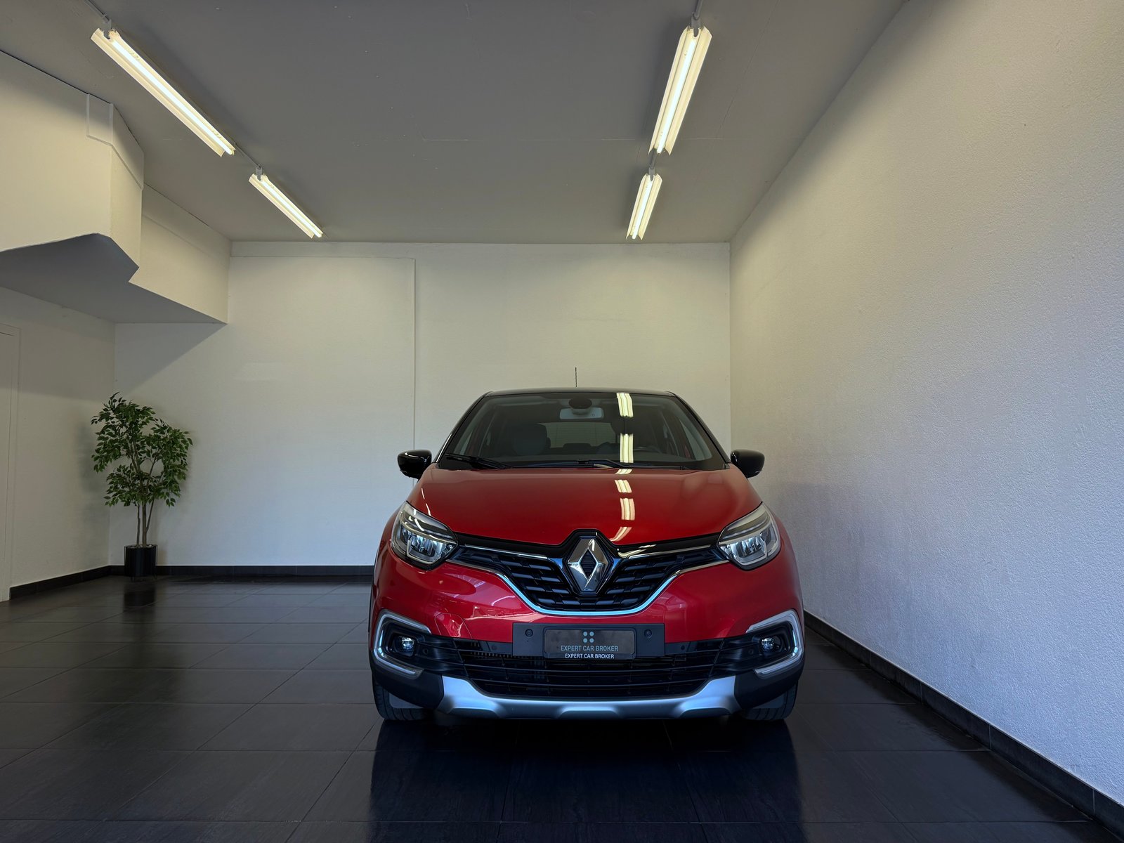 RENAULT Captur 1.2 T 16V 90th Anniversary EDC, Benzin, Occasion / Gebraucht, Automatik - 4