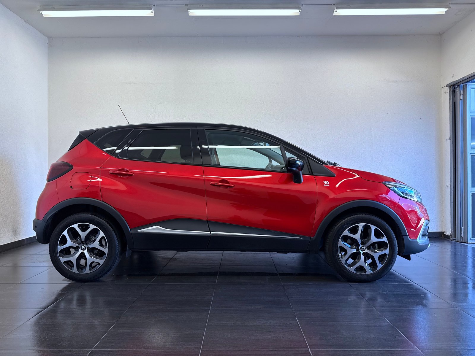 RENAULT Captur 1.2 T 16V 90th Anniversary EDC, Benzin, Occasion / Gebraucht, Automatik - 5