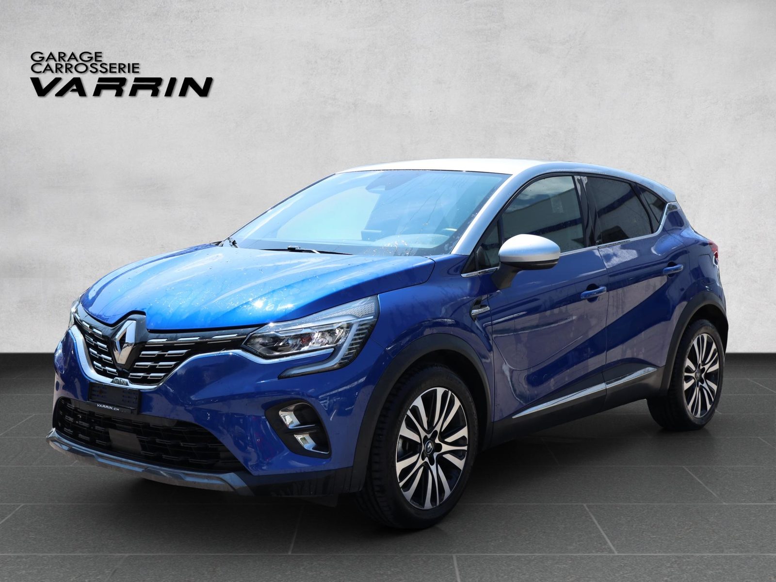 RENAULT Captur 1.6 E-Tech Plug-in Initiale