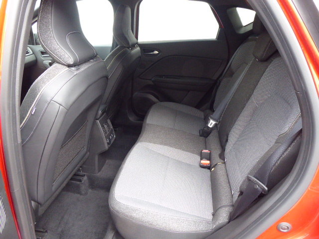 RENAULT Captur 1.3 TCe 140 techno, Mild-Hybrid Benzin/Elektro, Occasion / Gebraucht, Handschaltung - 7