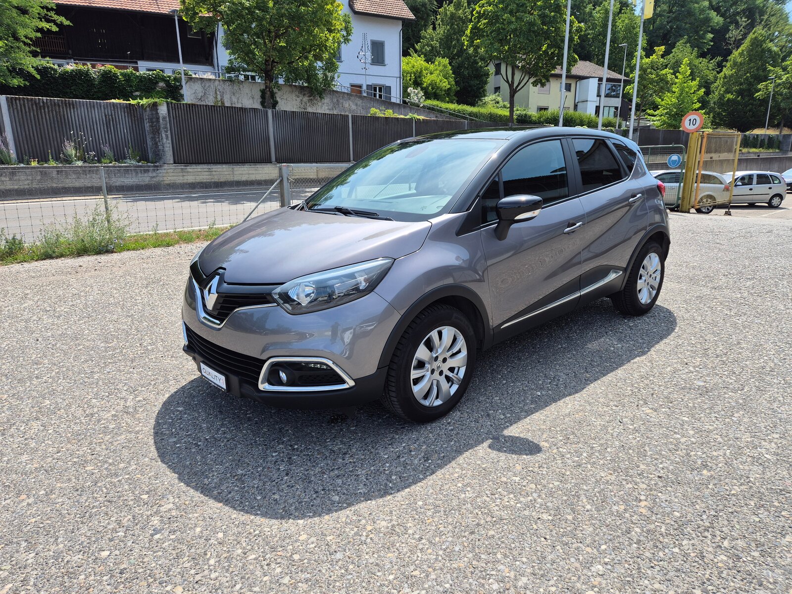 RENAULT Captur 1.2 T 16V Dynamique EDC, Petrol, Second hand / Used, Automatic - 4
