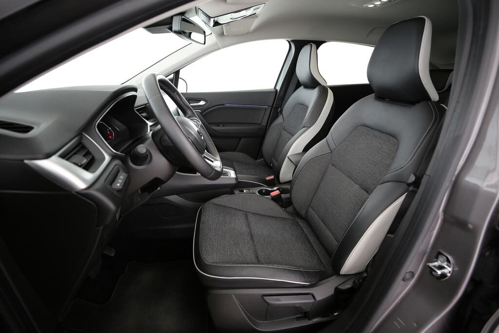RENAULT Captur 1.6 E-Tech techno, Voll-Hybrid Benzin/Elektro, Occasion / Gebraucht, Automatik - 4