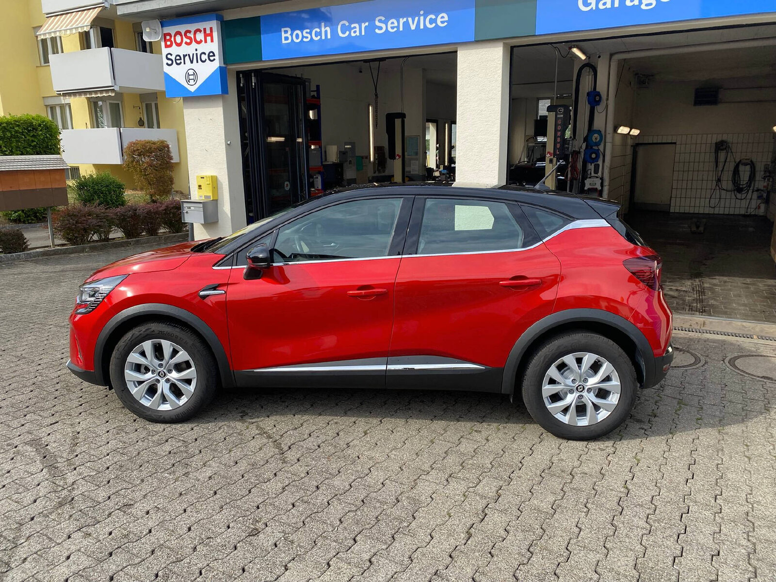 RENAULT Neuer Captur INTENS TCe 140 EDC PF, Essence, Occasion / Utilisé, Automatique - 2