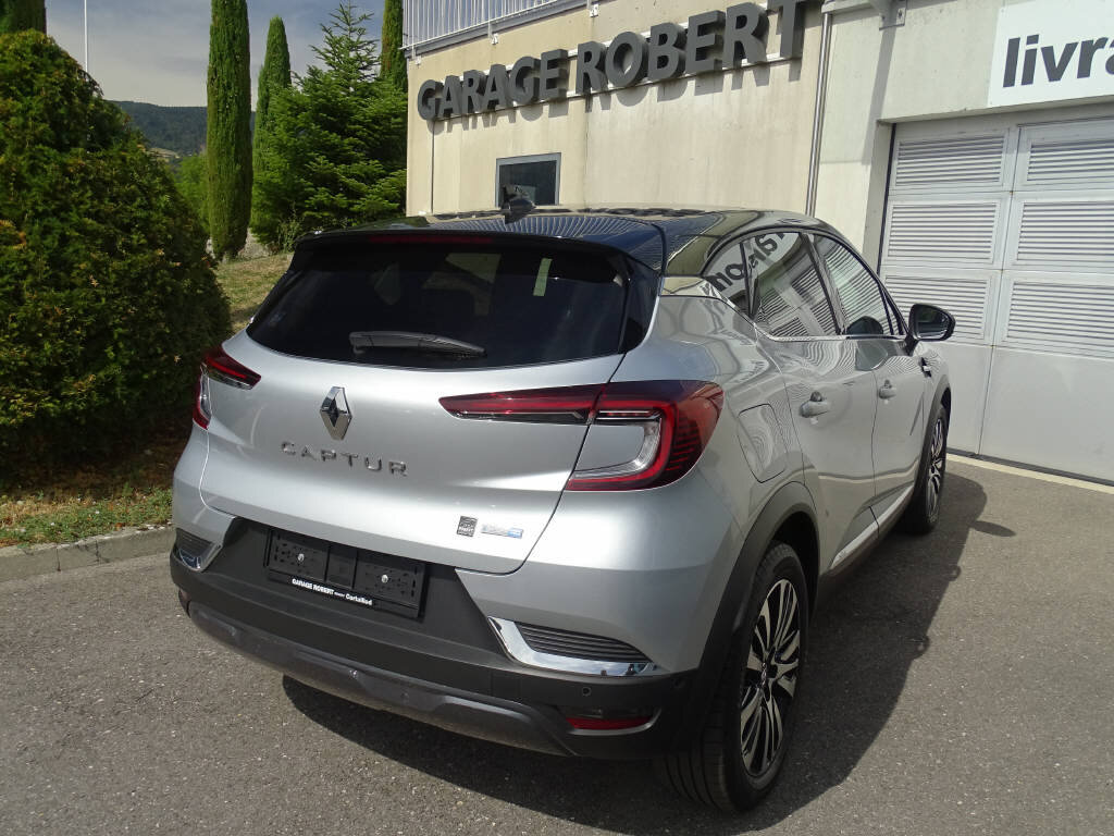 RENAULT Captur 1.6 E-Tech Plug-in Initial Paris, Hybride Rechargeable Essence/Électricité, Occasion / Utilisé, Automatique - 3