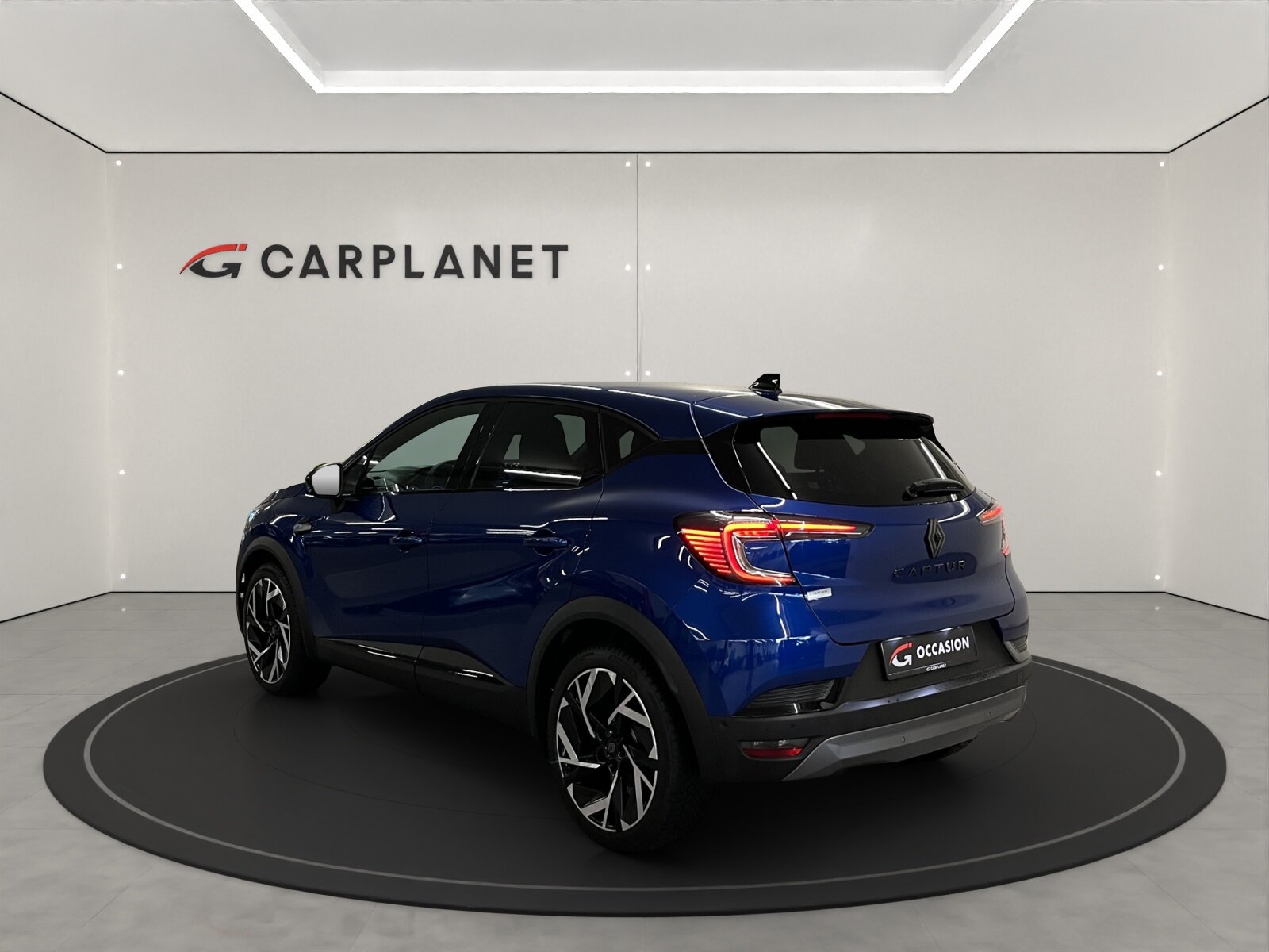 RENAULT Captur 1.3 TCe 160 esprit Alpine EDC, Mild-Hybrid Petrol/Electric, Second hand / Used, Automatic - 4