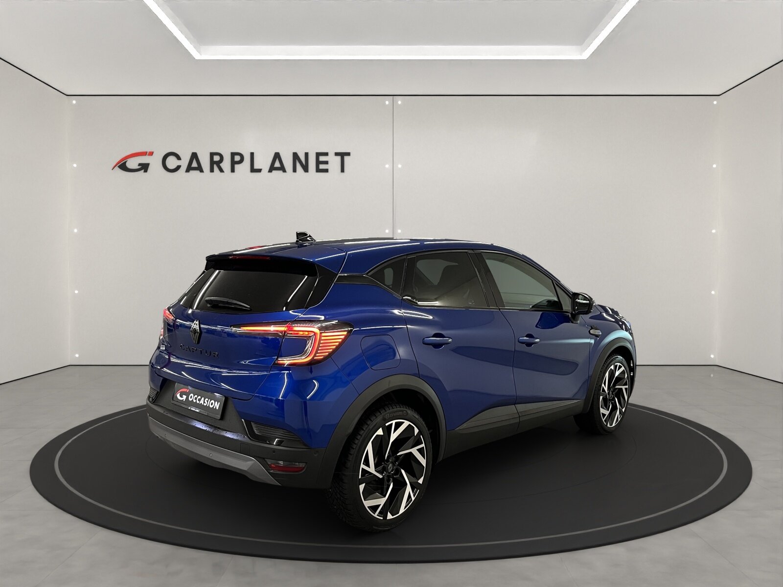 RENAULT Captur 1.3 TCe 160 esprit Alpine EDC, Mild-Hybrid Petrol/Electric, Second hand / Used, Automatic - 5