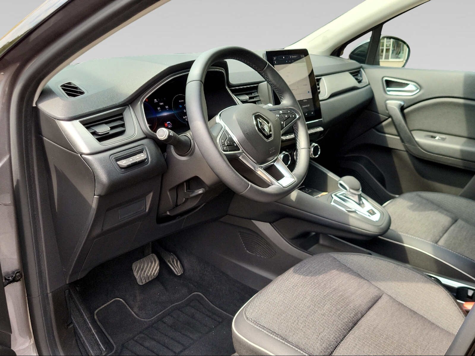 RENAULT Captur Intens ETech PlugIn 160, Plug-in-Hybrid Petrol/Electric, Second hand / Used, Automatic - 4