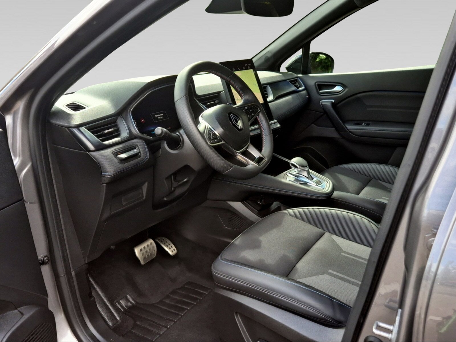 RENAULT Captur esp.Alpine m.hybrid 160, Mild-Hybrid Petrol/Electric, Second hand / Used, Automatic - 4