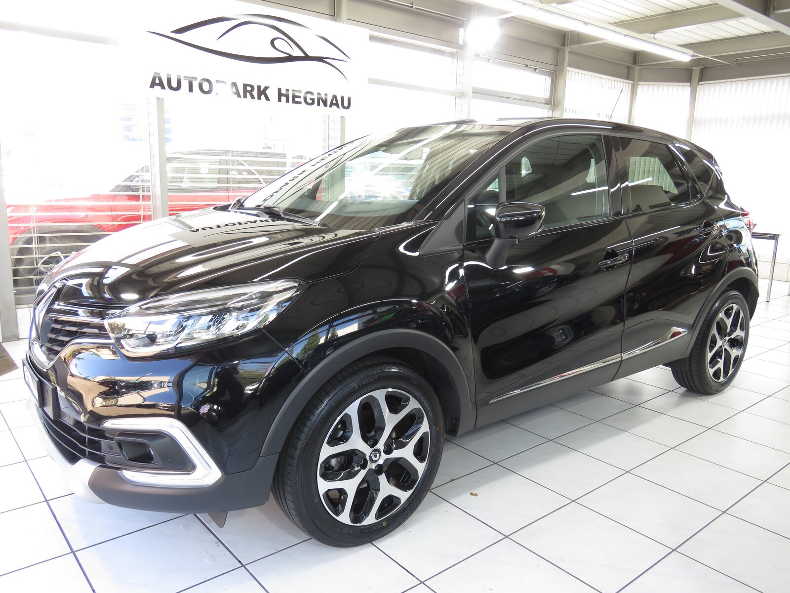RENAULT Captur 1.2 T 16V Intens EDC