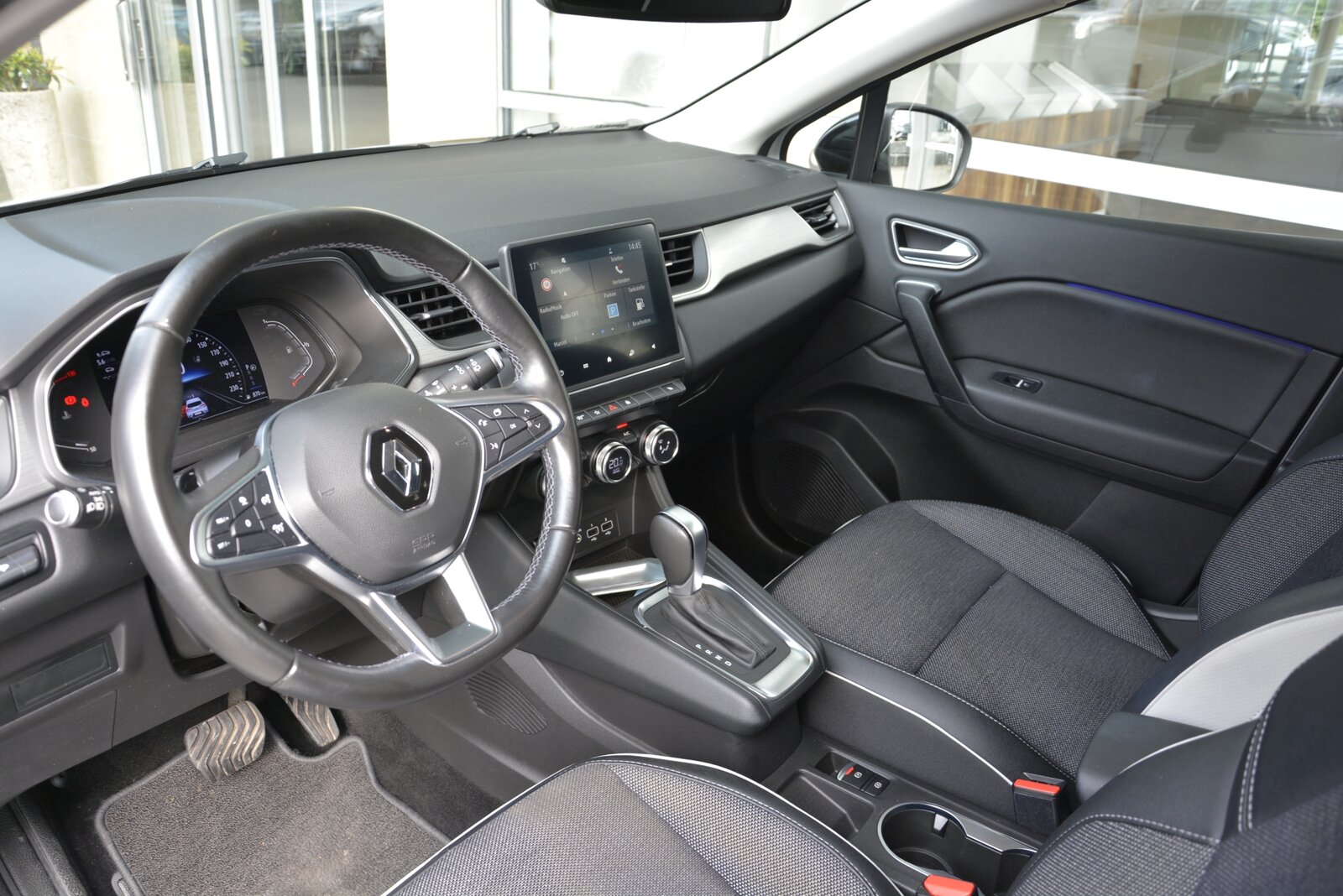 RENAULT Captur 1.3 TCe 155 Intens EDC 1.3 TCe 155 Intens EDC, Benzin, Occasion / Gebraucht, Automatik - 5