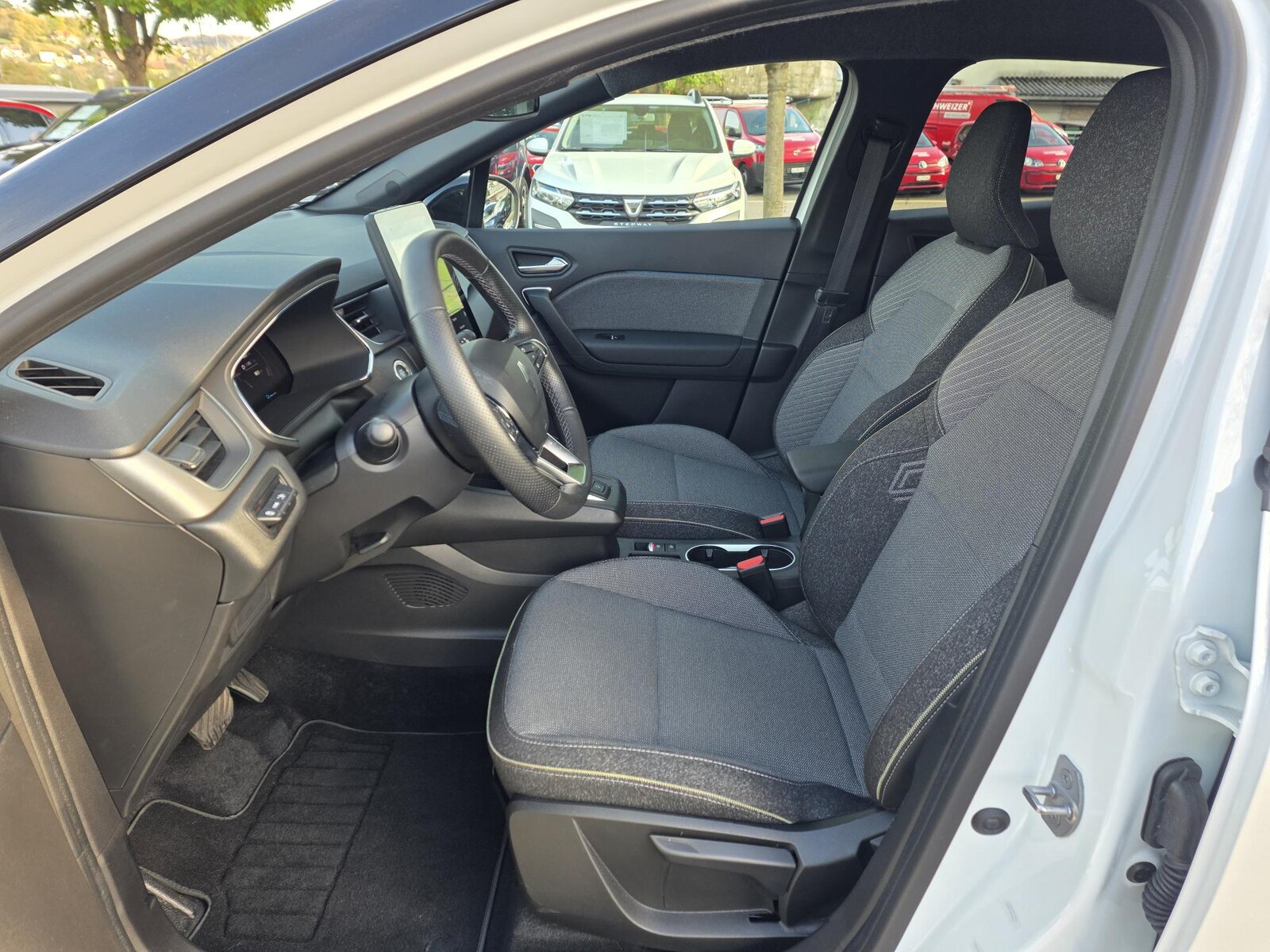 RENAULT Captur 1.8 E-Tech techno, Hybride Intégral Essence/Électricité, Occasion / Utilisé, Automatique - 6