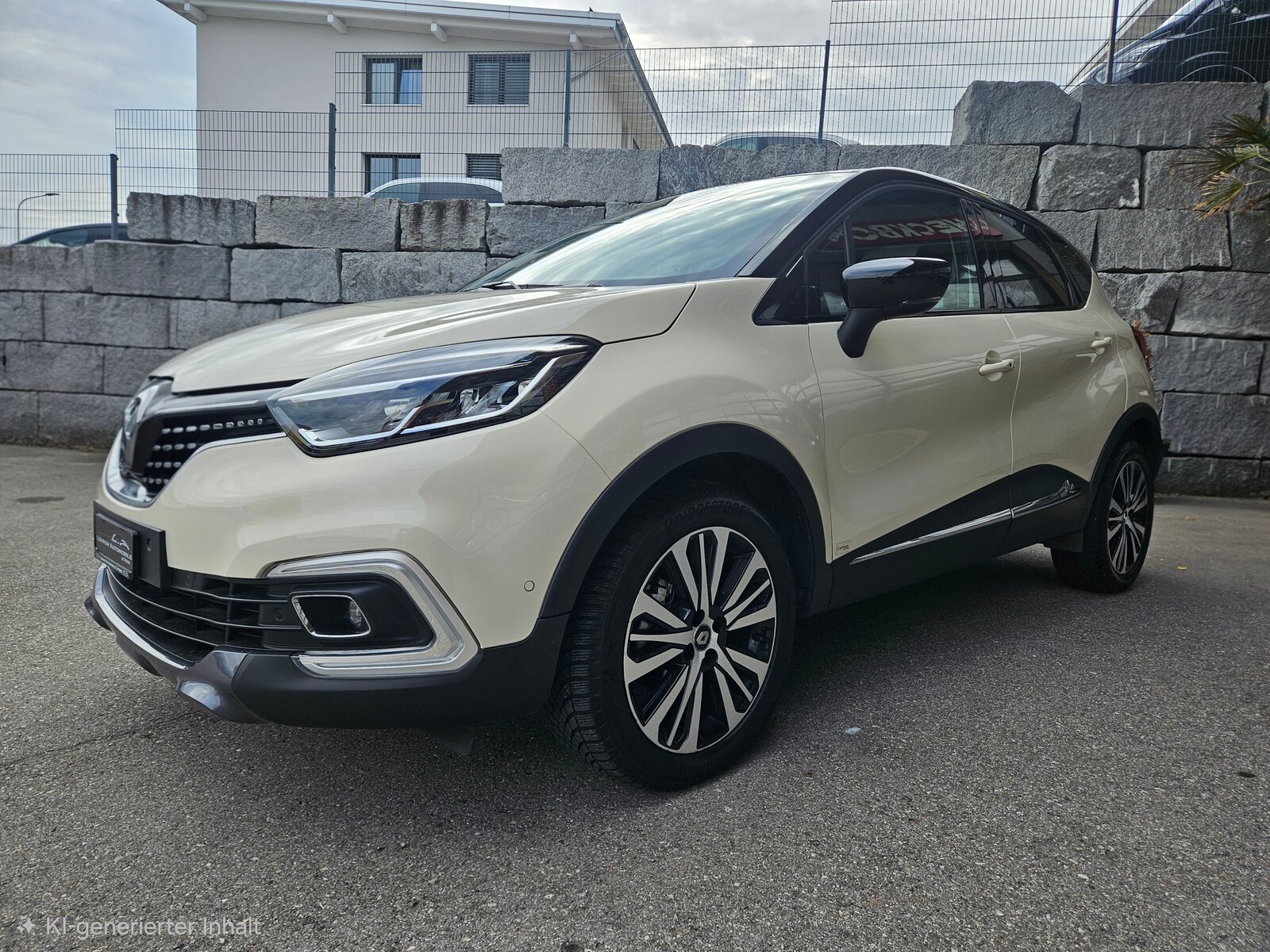 RENAULT Captur 1.2 T 16V Initiale Paris EDC, Benzina, Occasioni / Usate, Automatico - 3