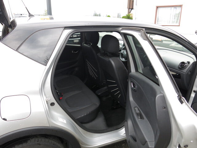 RENAULT Captur 1.2 TCe Intens S/S, Benzin, Occasion / Gebraucht, Handschaltung - 7