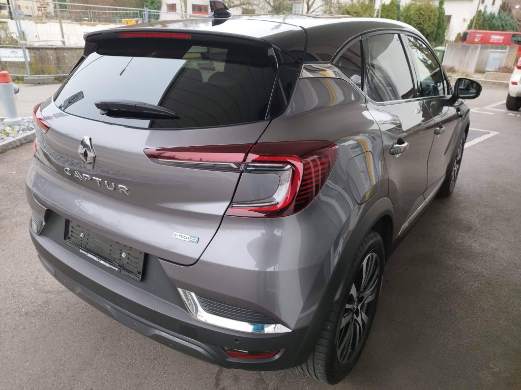 RENAULT Captur 1.6 E-Tech Plug-in Initiale, Plug-in-Hybrid Petrol/Electric, Second hand / Used, Automatic - 5