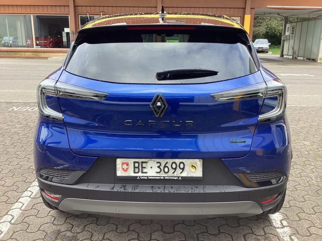 RENAULT Captur 1.6 E-Tech esprit Alpine, Full-Hybrid Petrol/Electric, Ex-demonstrator, Automatic - 3