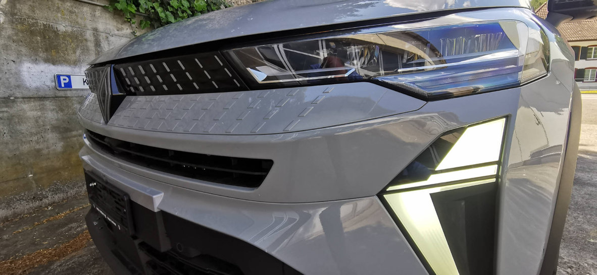 RENAULT Captur 1.6 E-Tech techno, Hybride Integrale Benzina/Elettrica, Auto dimostrativa, Automatico - 6