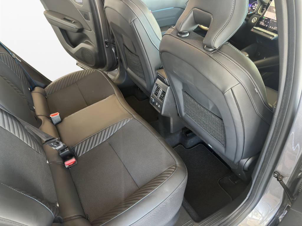 RENAULT Captur 1.6 E-Tech esprit Alpin, Hybride Intégral Essence/Électricité, Voiture de démonstration, Automatique - 6