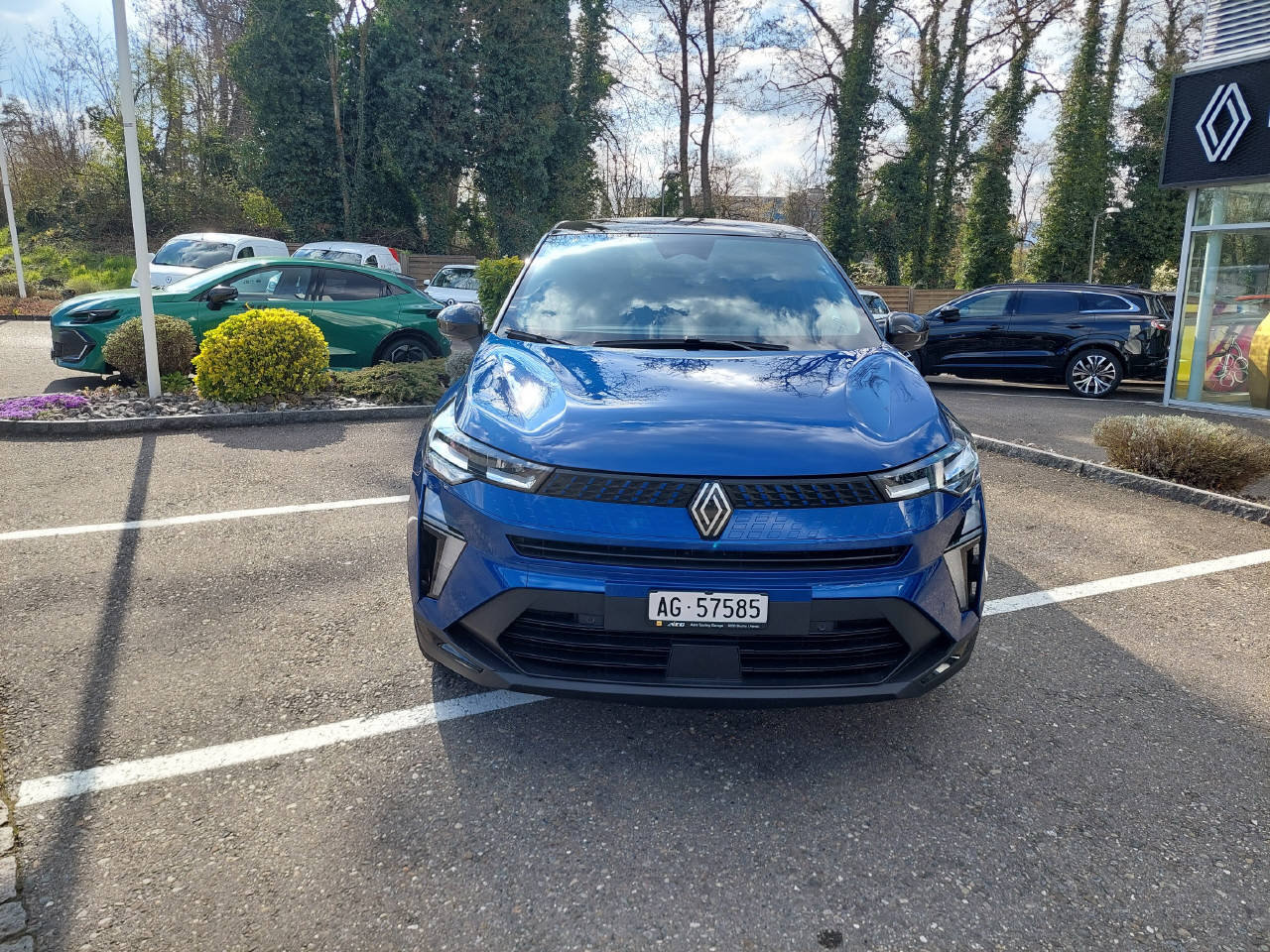 RENAULT Captur 1.8 E-Tech techno 160, Full-Hybrid Petrol/Electric, Ex-demonstrator, Automatic - 2