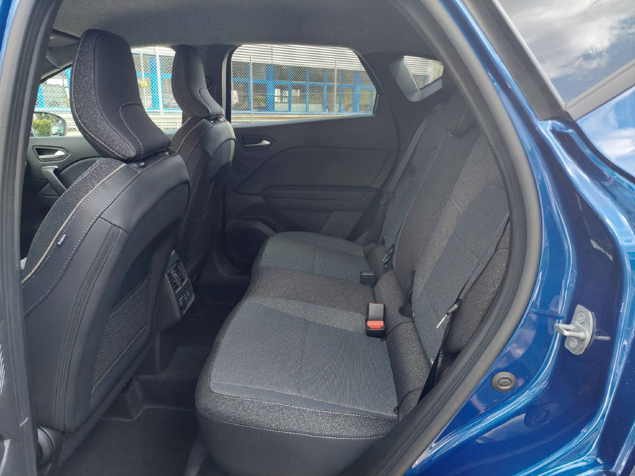 RENAULT Captur 1.8 E-Tech techno 160, Full-Hybrid Petrol/Electric, Ex-demonstrator, Automatic - 7