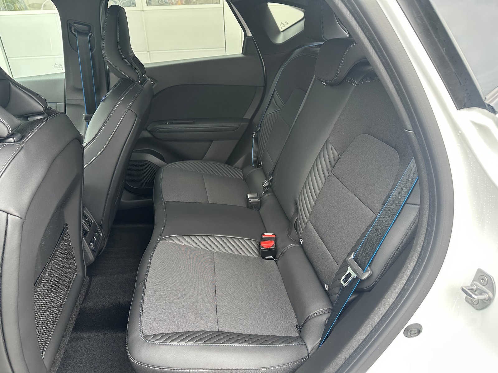 RENAULT CAPTUR E-TECH FULL HYBRID esprit Alpine full hybrid, Voll-Hybrid Benzin/Elektro, Vorführwagen, Automatik - 7