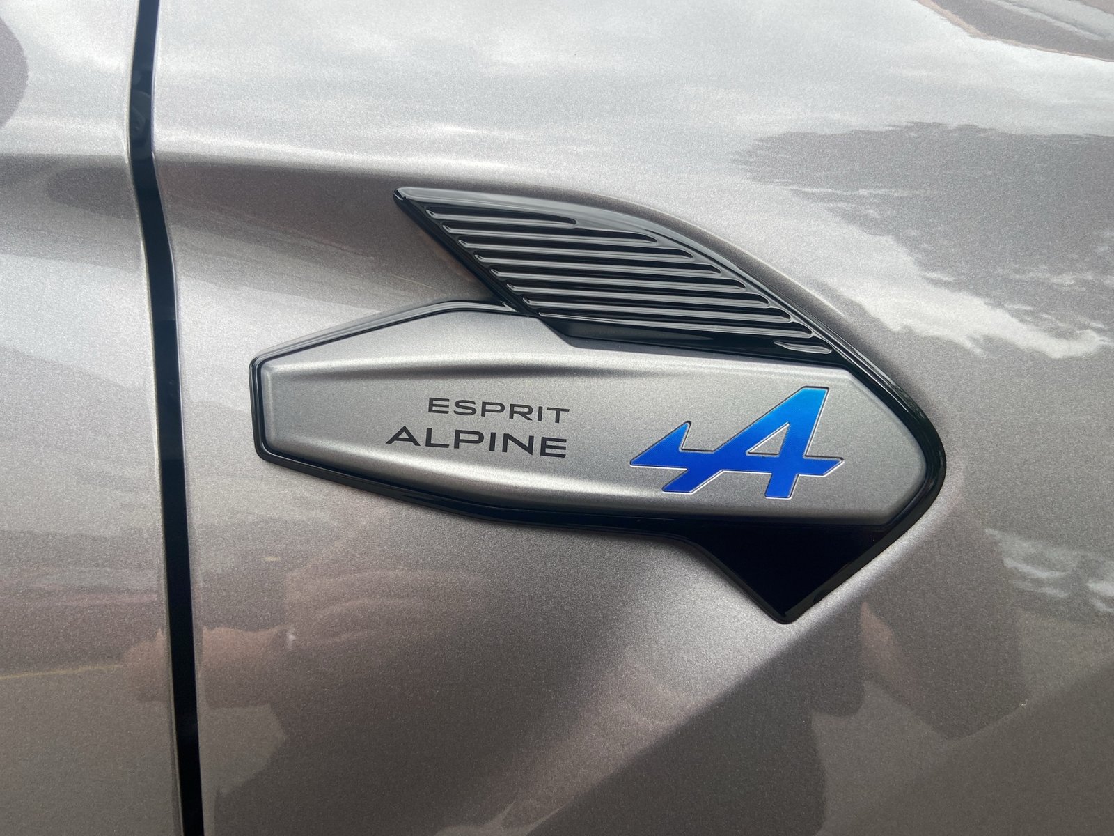 RENAULT Captur 1.3 TCe Esprit Alpine EDC, Mild-Hybrid Petrol/Electric, Ex-demonstrator, Automatic - 7