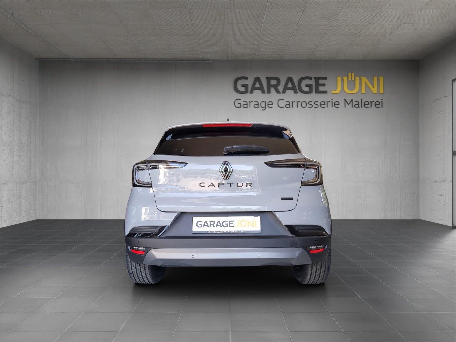 RENAULT Captur 1.8 E-Tech esprit Alpin, Hybride Intégral Essence/Électricité, Voiture de démonstration, Automatique - 3