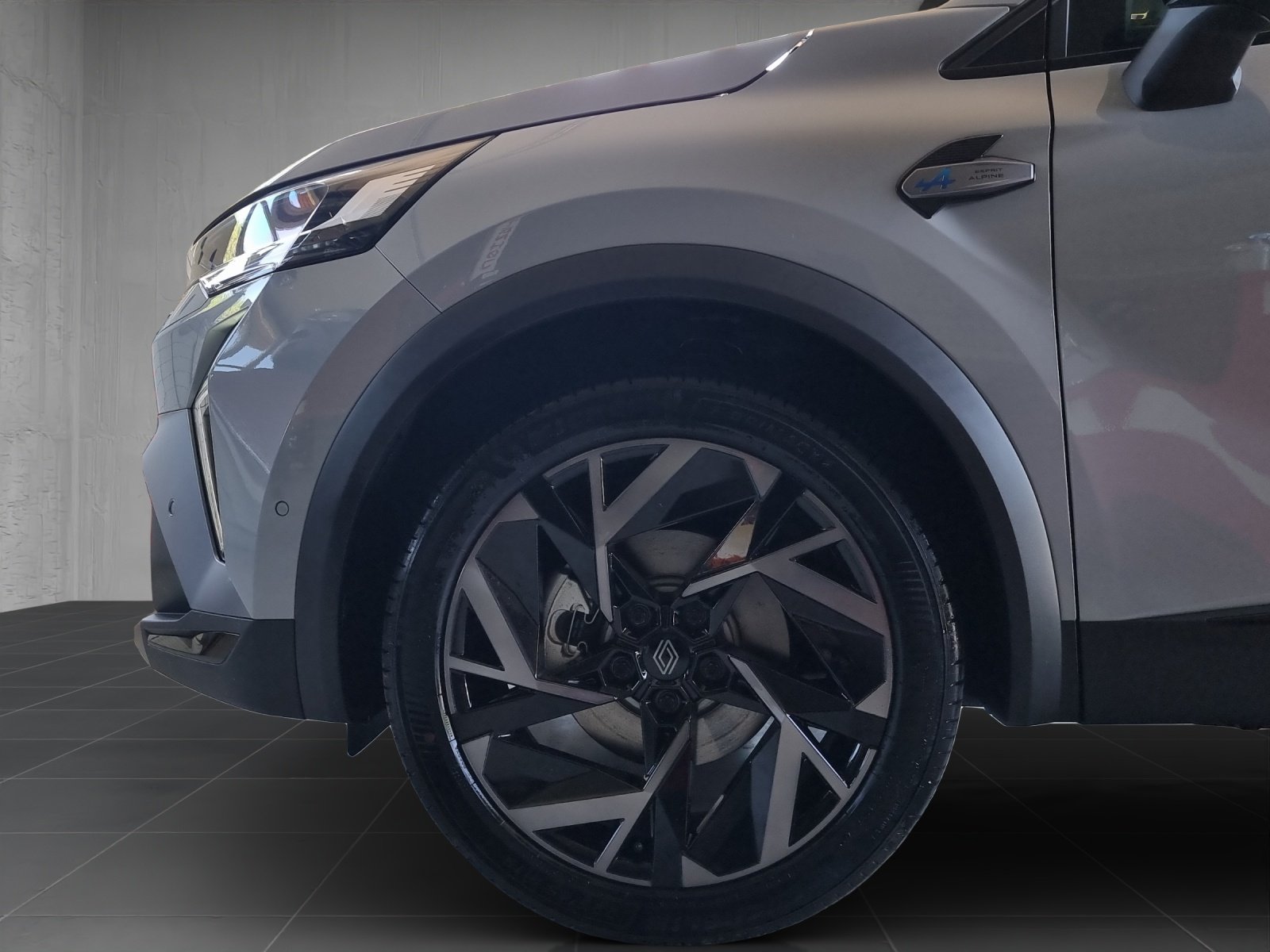 RENAULT Captur 1.8 E-Tech esprit Alpin, Hybride Intégral Essence/Électricité, Voiture de démonstration, Automatique - 6