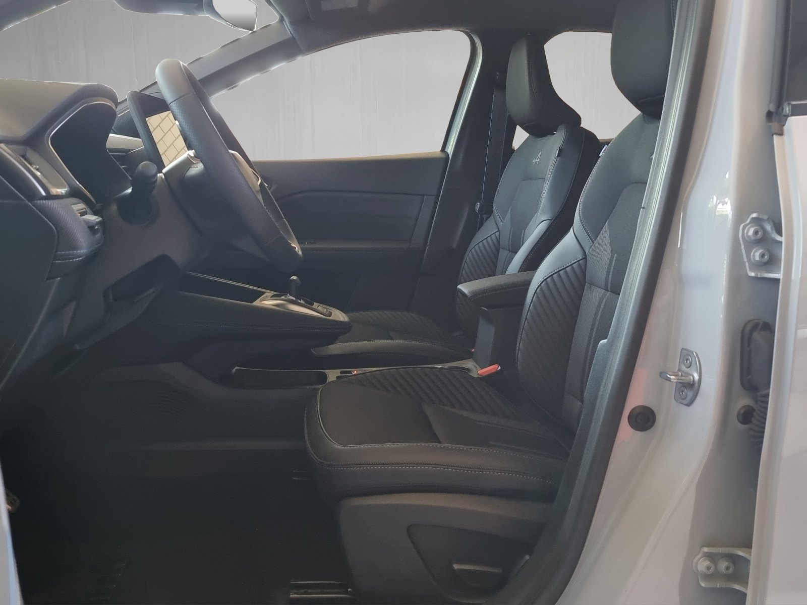 RENAULT Captur 1.8 E-Tech esprit Alpin, Hybride Intégral Essence/Électricité, Voiture de démonstration, Automatique - 7